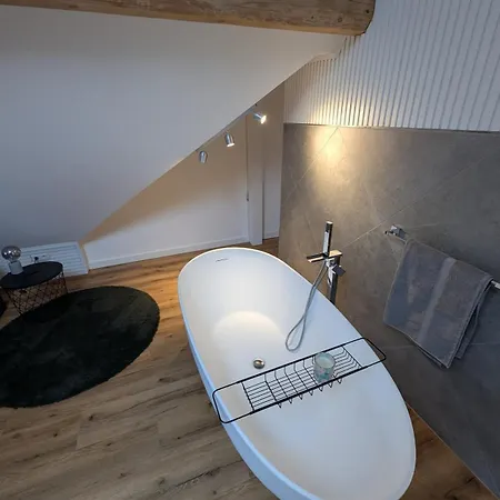 H1 Mit Sauna 8 Personen 4 Schlafzimmer ווינטרברג