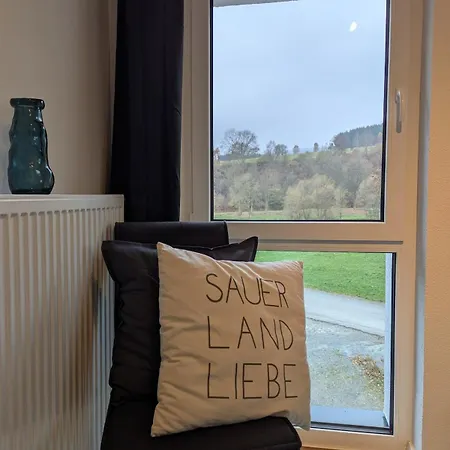 H1 Mit Sauna 8 Personen 4 Schlafzimmer Apartment *