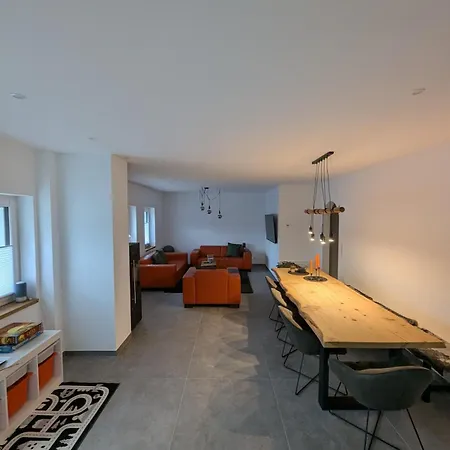 H1 Mit Sauna 8 Personen 4 Schlafzimmer ווינטרברג