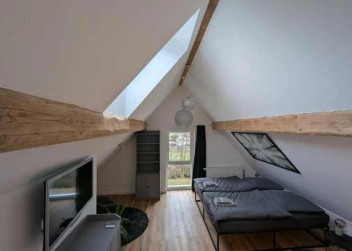 H1 Mit Sauna 8 Personen 4 Schlafzimmer *