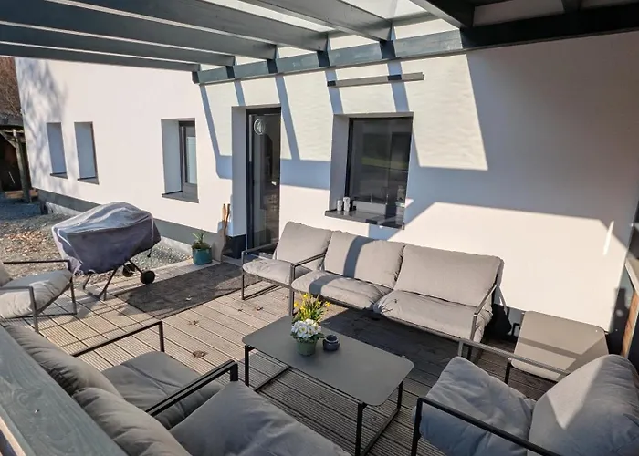 H1 Mit Sauna 8 Personen 4 Schlafzimmer Appartement *